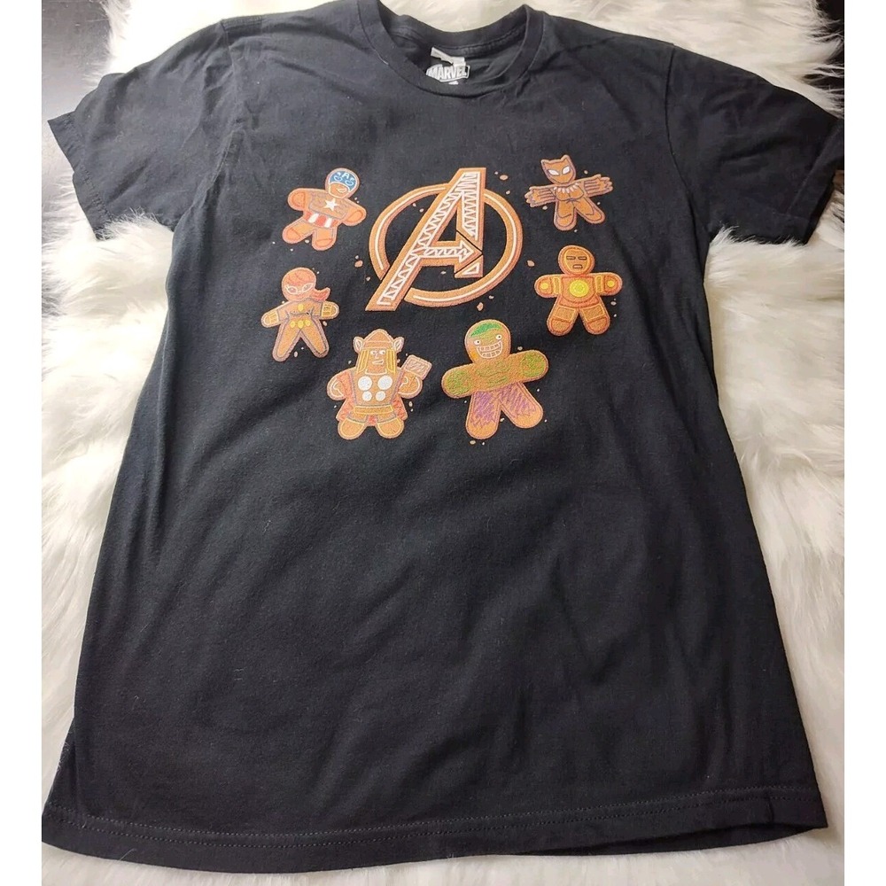 Marvel Avengers T-Shirt Women Small‎ Black Gingerbread Superhero Graphic Tee